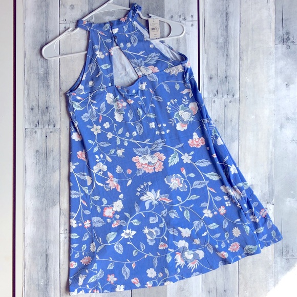 Loft Dress - Picture 3 of 8